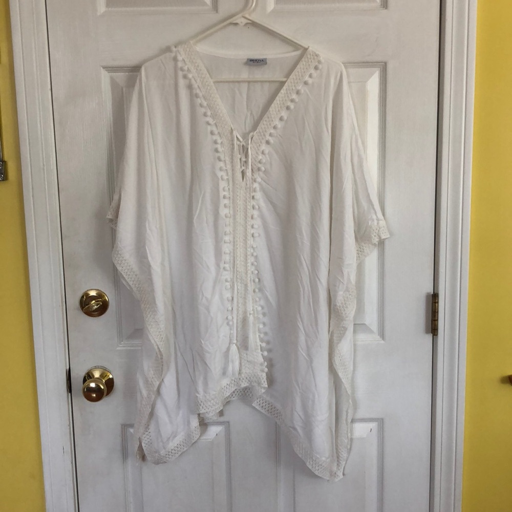 Bindya White Lace-up Coverup